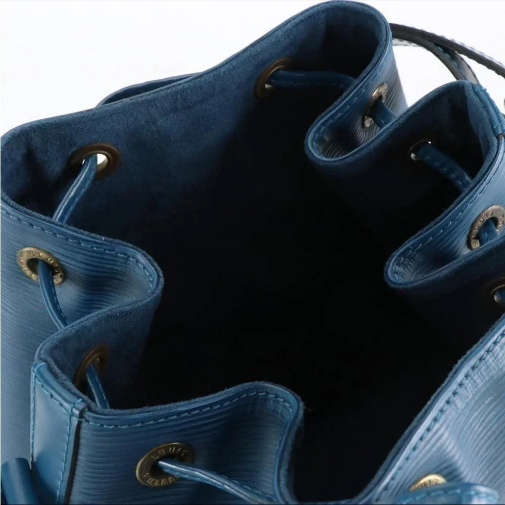 Louis Vuitton Petit Noe Bucket Bag Blue Epi Leather Luxury Drawstring Shoulder